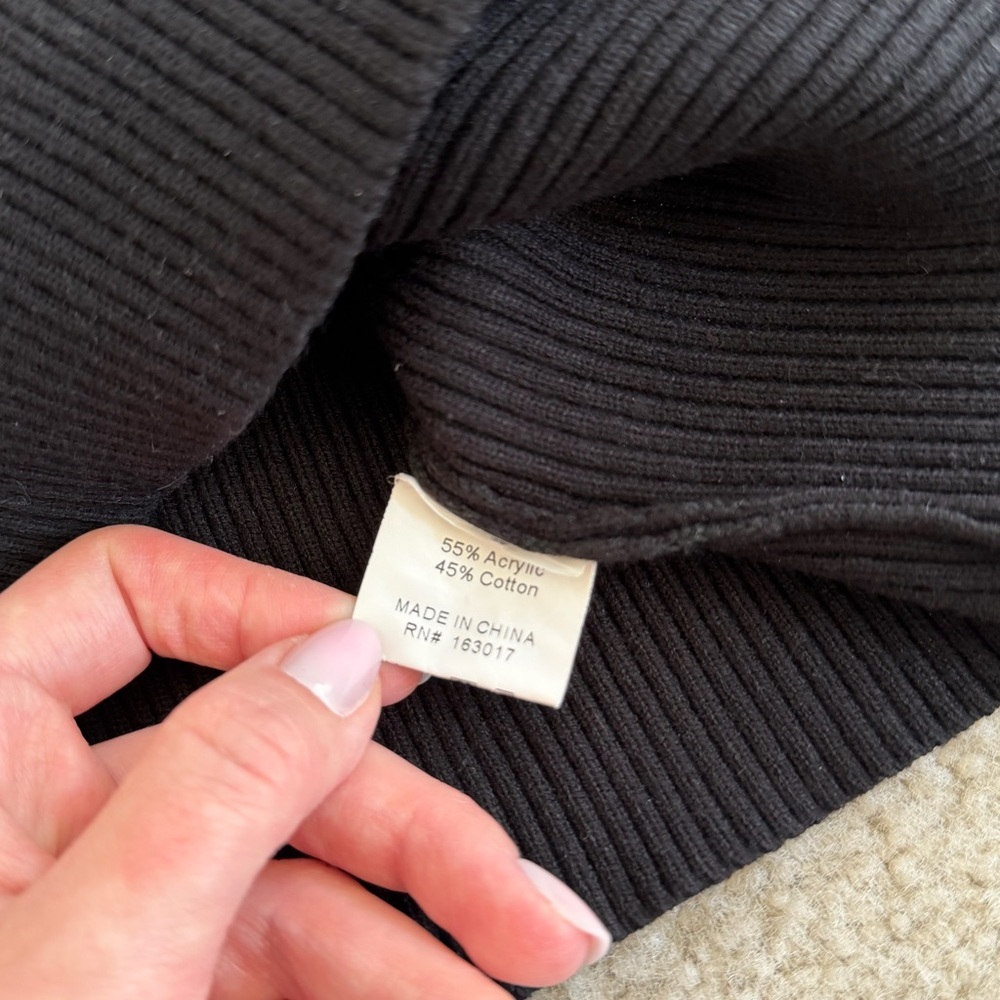 Princess Polly Black Quarter Zip Crop Long Sleeve (Blanco Top) - Picture 4 of 5
